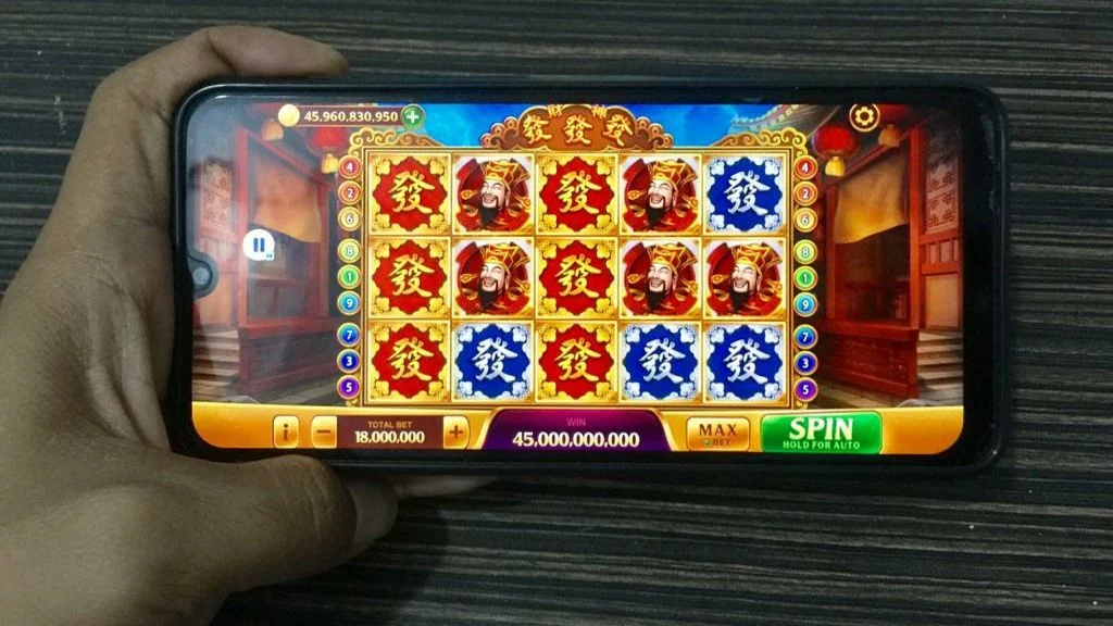 Perbedaan Slot Online dan Mesin Slot Konvensional